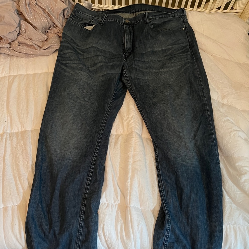Levi's Classic Blue Jeans with Leather Patch